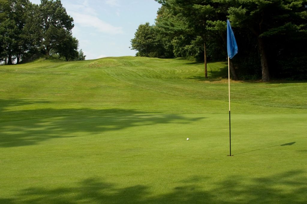 A hole at Pehquenakonck Country Club in North Salem is pictured on a sunny day
